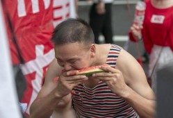 小网红吃瓜群众是真的吗,揭秘小网红“吃瓜群众”的真实身份