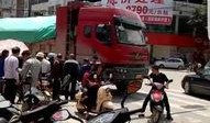 吃瓜最新事件爆料卡车,吃瓜群众惊呼不已！